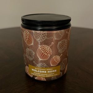 Bath and Body Works candle